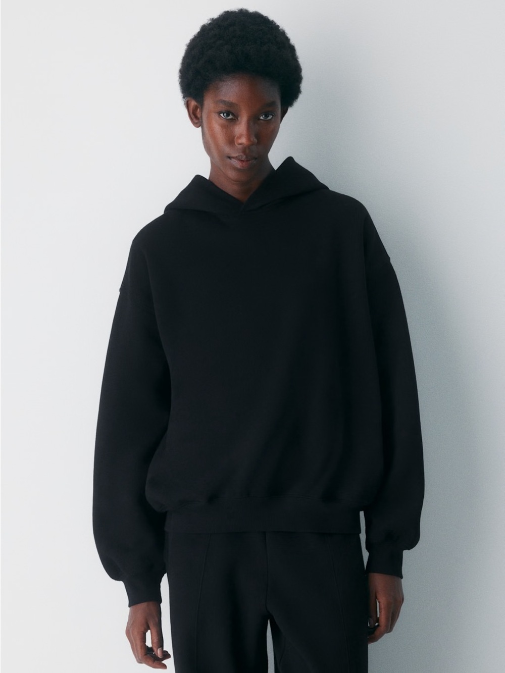 NWT - Aritzia Cozy Sweatfleece Mega Hoodie - Size XS - Black